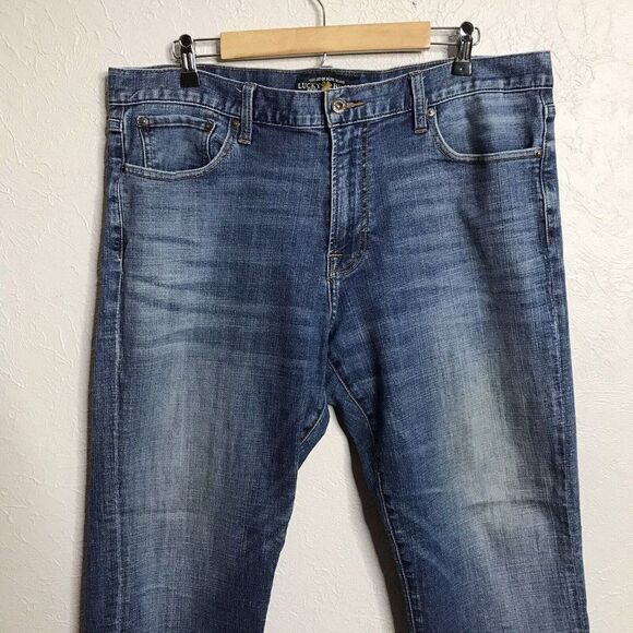 Lucky Brand Mens Jeans 221 Original Straight Denim Jeans Pockets Comfort Size 38 - Picture 2 of 12